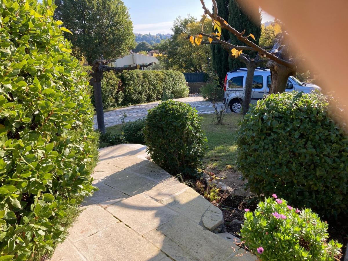 Petit Cocon Dans Le Luberon Apartment Lauris Exterior photo