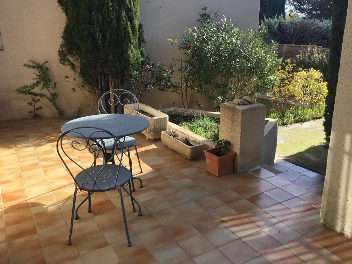 Petit Cocon Dans Le Luberon Apartment Lauris Exterior photo